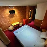 Korona Hotel 3*