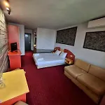 酒店 卡罗纳酒店 3*
