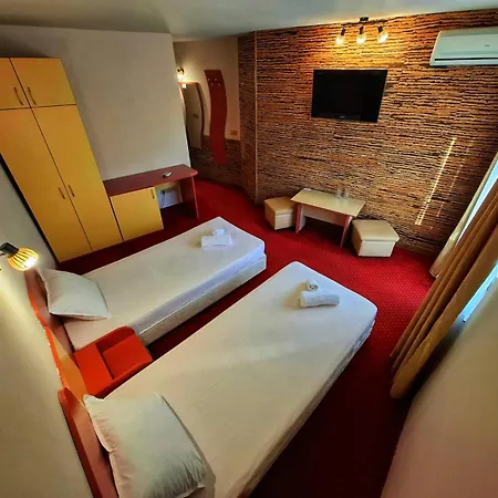 Hotel Korona 3*